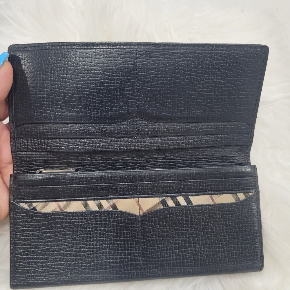 🔹️BURBERRY🔹️ BLACK LEATHER WALLET in EUC - Picture 4 of 11
